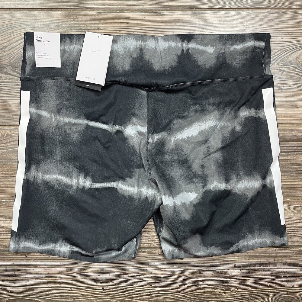 Nike One Luxe Women's 7" Mid-Rise Printed Training Shorts Plus Size 2X NWT $55 - Picture 7 of 13